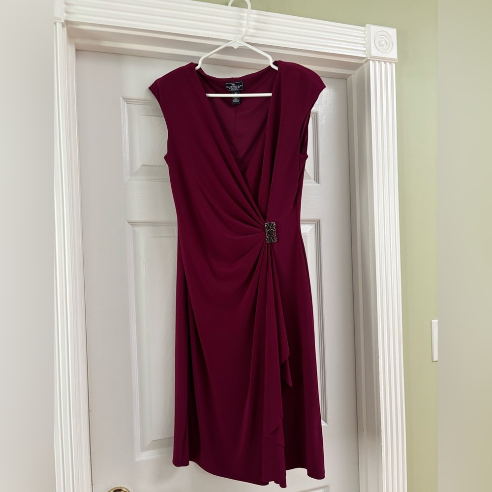 Beautiful burgundy midi dress